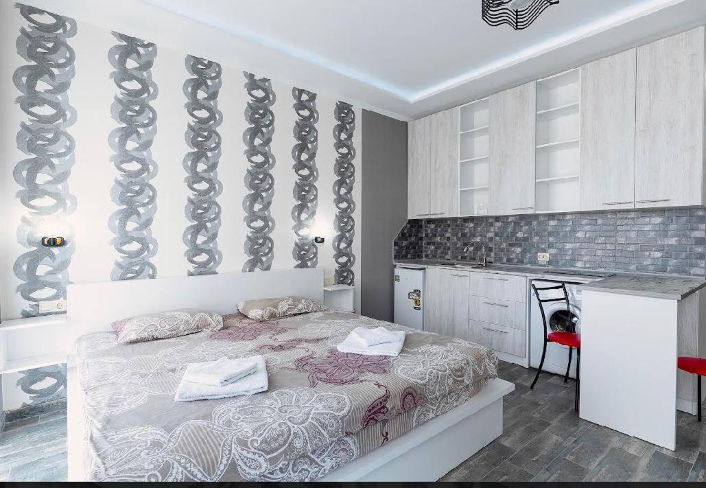 Apartments Kristo Batumi Luaran gambar