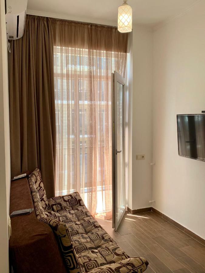 Apartments Kristo Batumi Luaran gambar