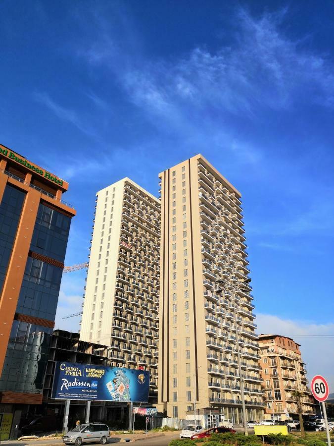 Apartments Kristo Batumi Luaran gambar